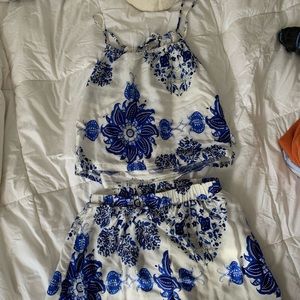 MATCHING FLORAL SET